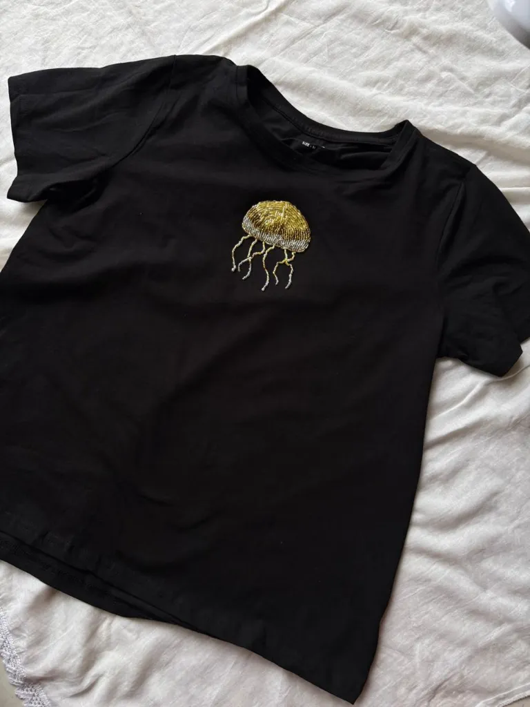 Jellyfish beaded tshirt 2.webp