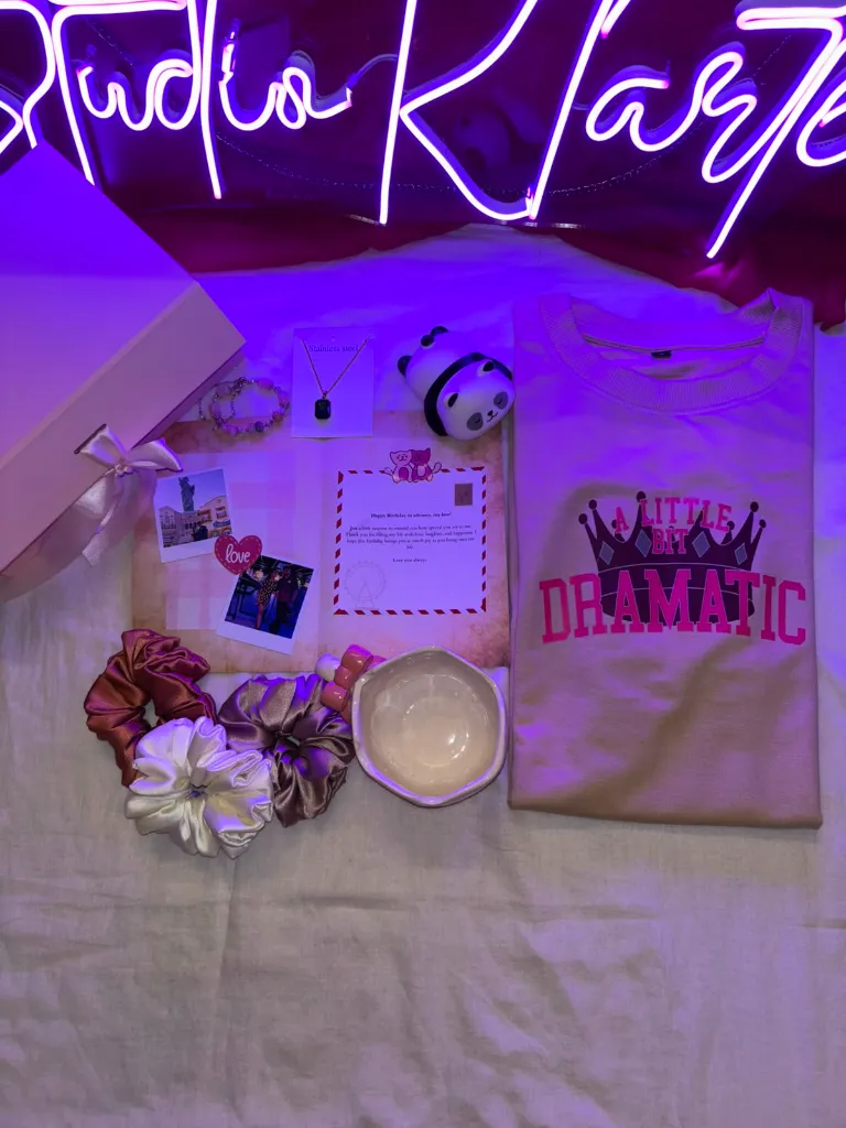 pastel hamper 2.webp