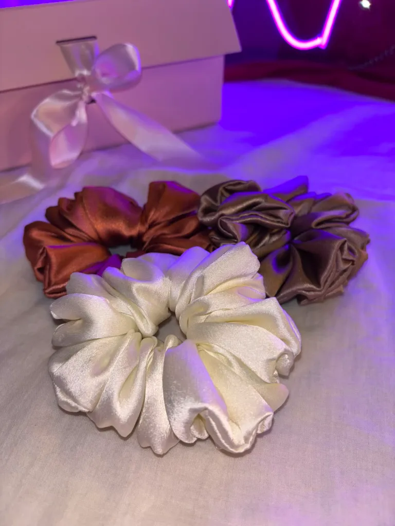 pastel hamper 6.webp