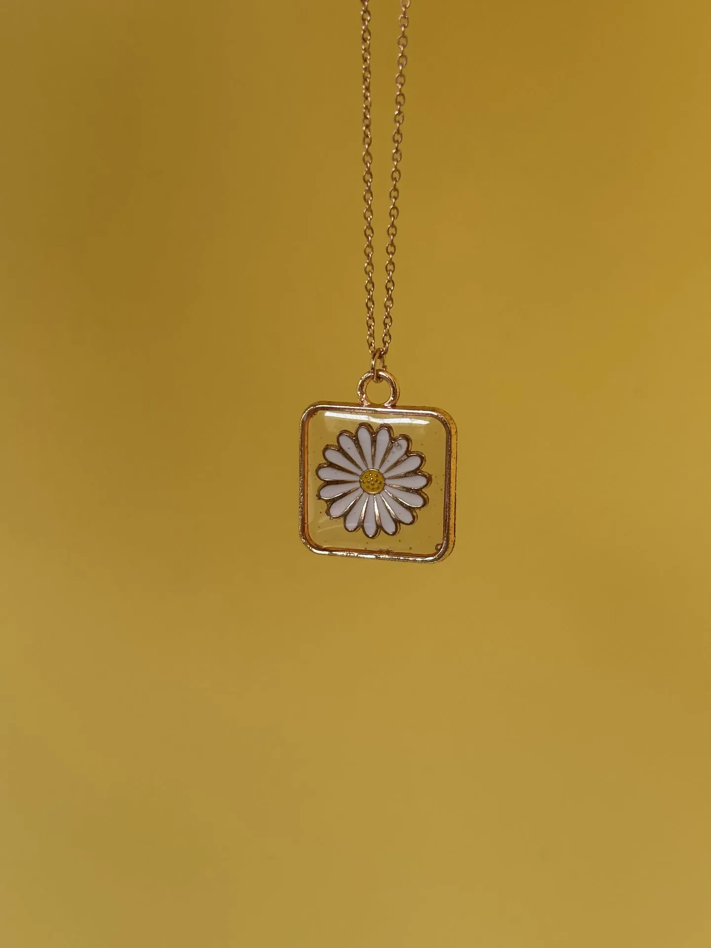 The Gilded Daisy