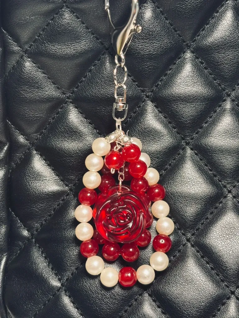 Lover’s Knot Pearl Rose